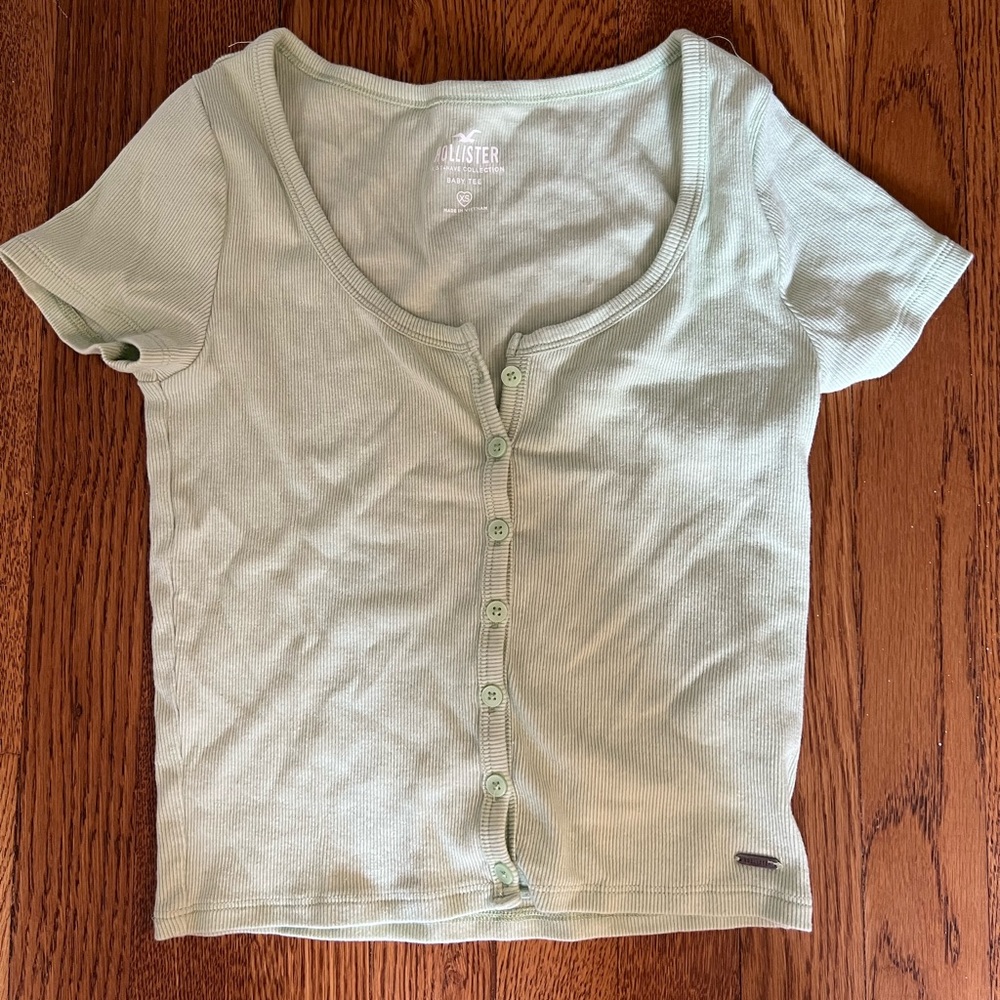 Hollister cropped button up baby tee